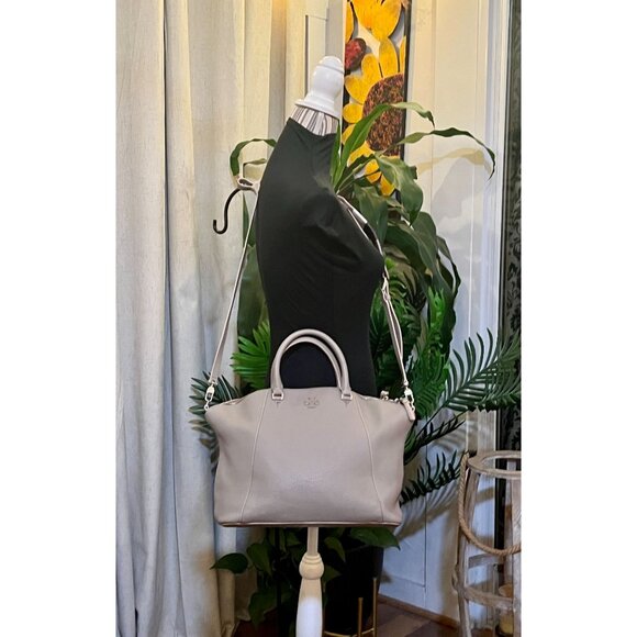 TORY BURCH GREY BERKLEY DOME SHOULDER BAG - Picture 13 of 15